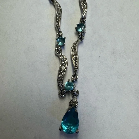 AVON Nina Ricci birthstone necklace - Picture 2 of 5